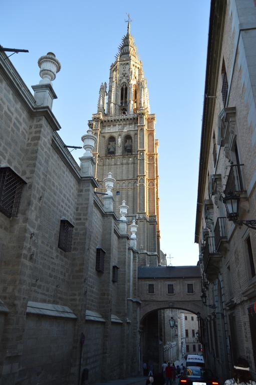 Apartamentos Nuncio Viejo توليدو الغرفة الصورة