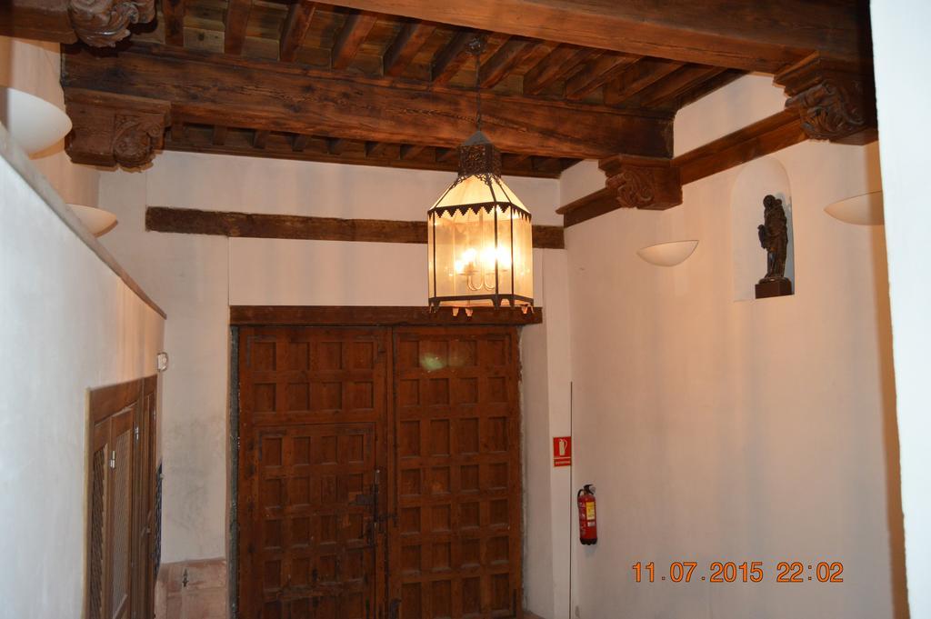 Apartamentos Nuncio Viejo توليدو الغرفة الصورة