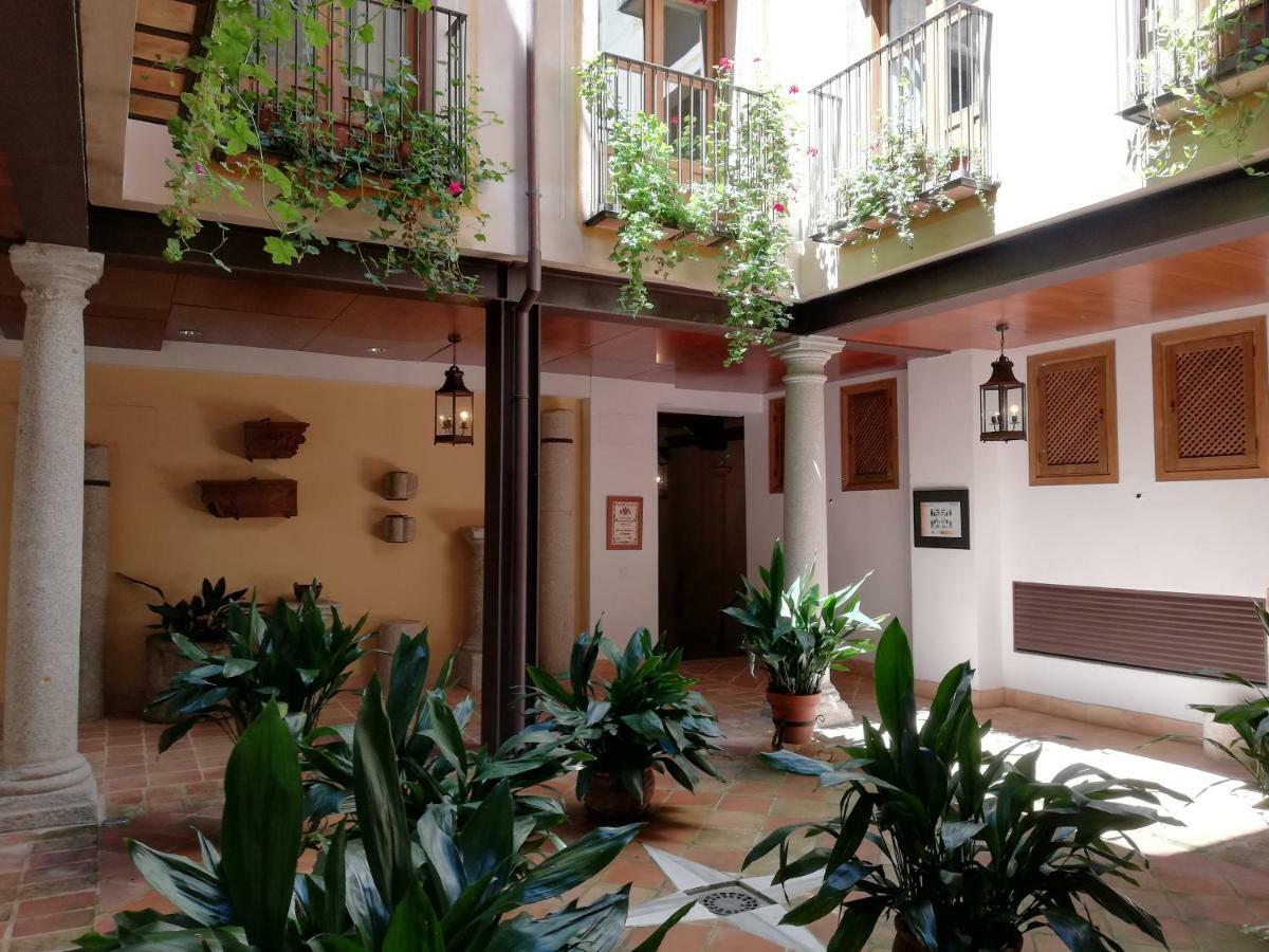 Apartamentos Nuncio Viejo توليدو المظهر الخارجي الصورة